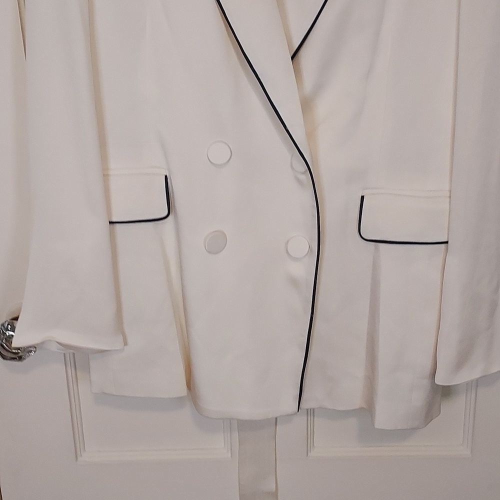 Veronica Beard Eiza Belted Jacket Winter White - Picture 5 of 12